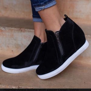 Wedges Brand new in box